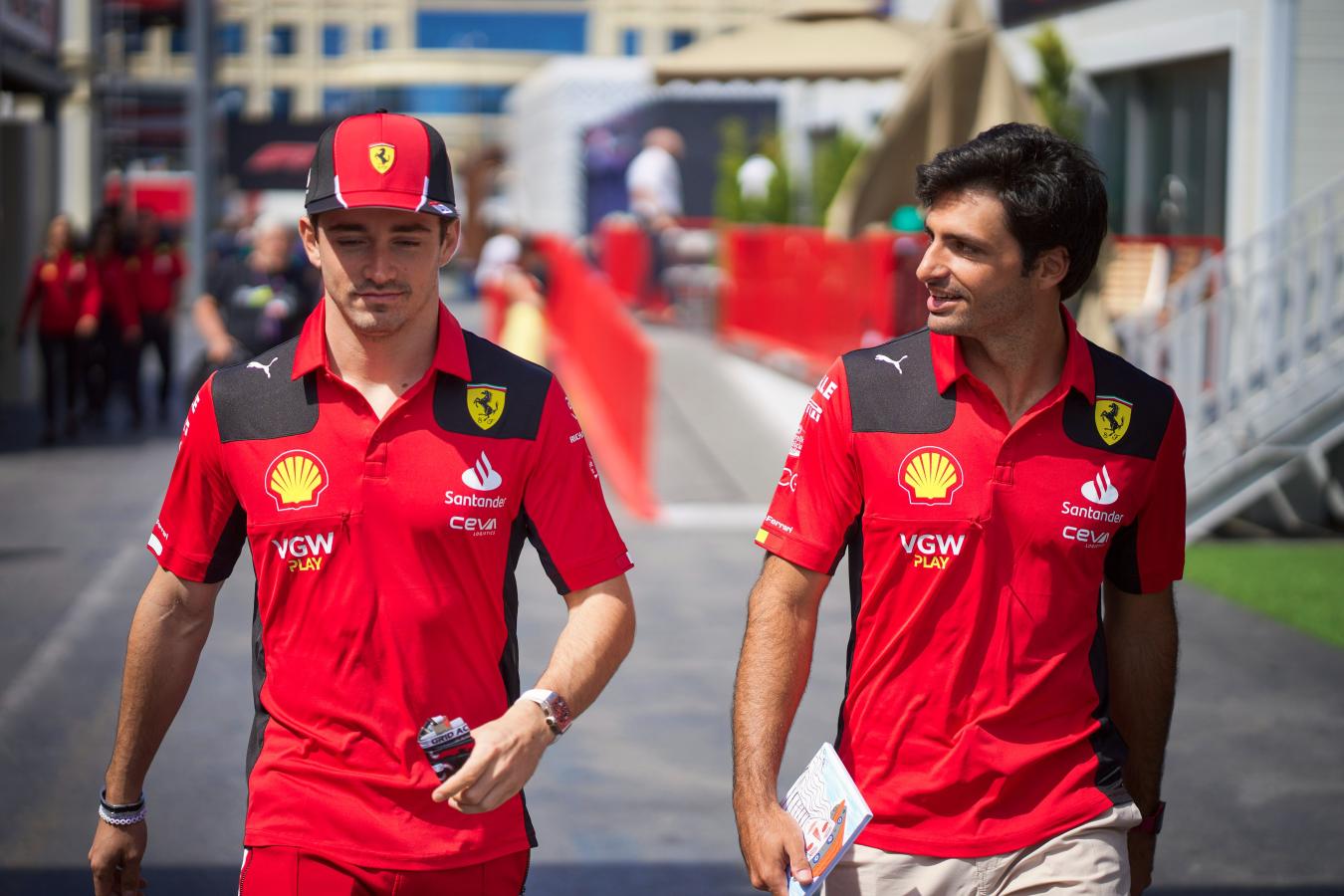 Imagen Leclerc y Sainz seguirían siendo los pilotos de Ferrari para las próximas temporadas.