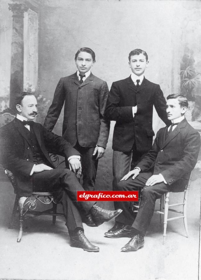 Carlos, Marcelo, Ernesto y Rosendo Degiorgi, los hermanos fundadores.