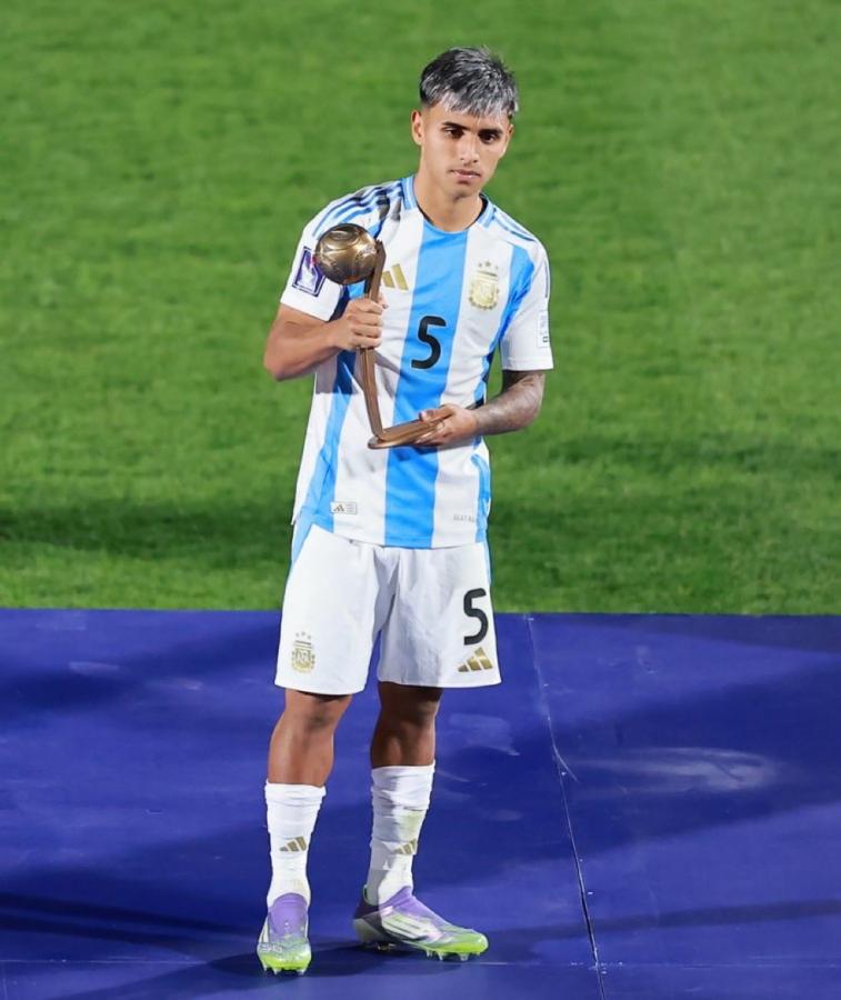 Imagen Milton Delgado, titular otra vez en Boca tras romperla en el Mundial Sub 20.