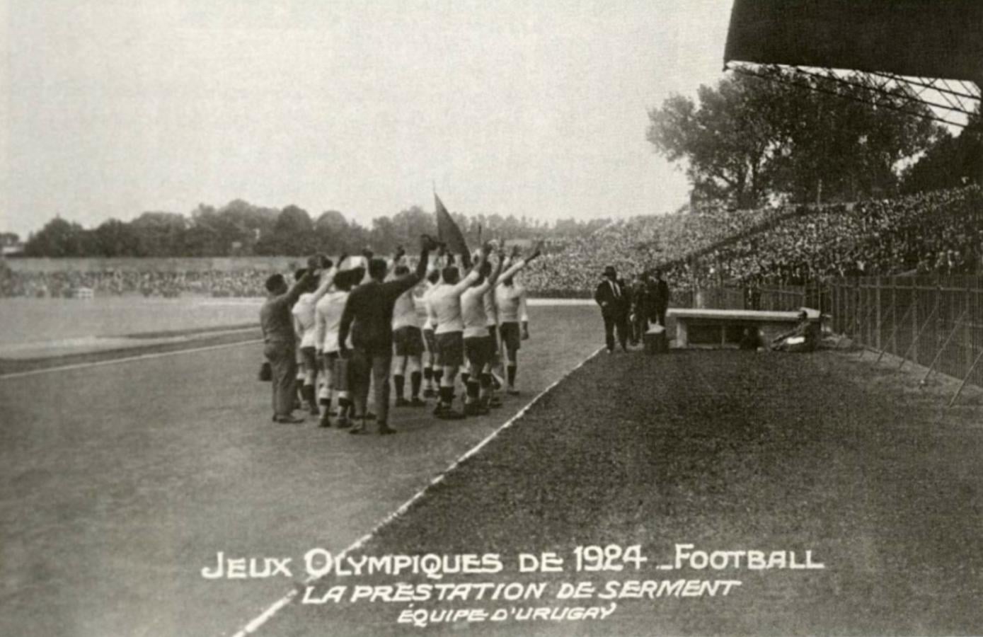 Imagen La selección uruguaya celebra en París la obtención de la medalla de oro