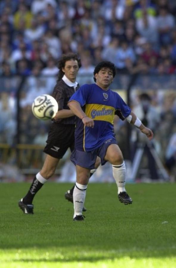 Imagen Luis Oliveto, testigo privilegiado de la despedida de Maradona en La Bombonera. Minutos después, el 10 inmortalizaría el mítico "la pelota no se mancha" (GENTILEZA LUIS OLIVETO)