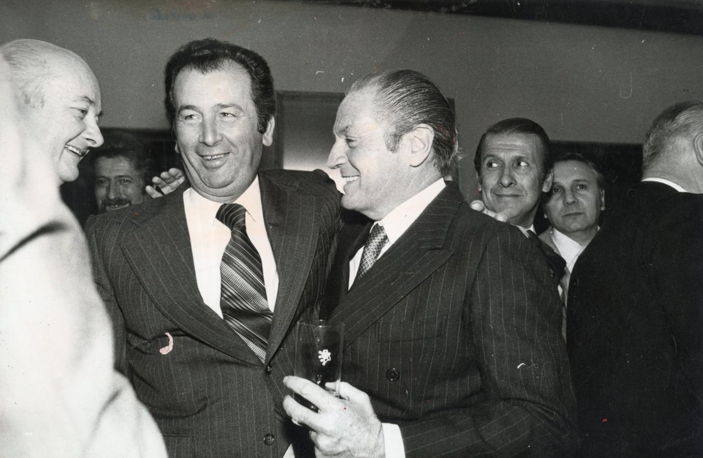 Imagen Julio Grondona y Alfredo Cantilo en su despedida de AFA, hacia 1979.