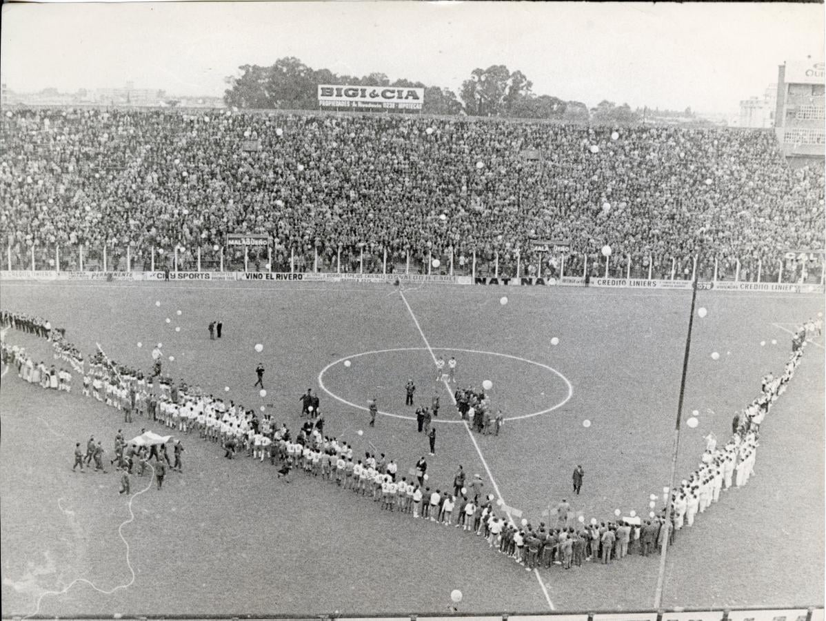 Imagen El pasillo de Vélez a Estudiantes el 26-10-1968