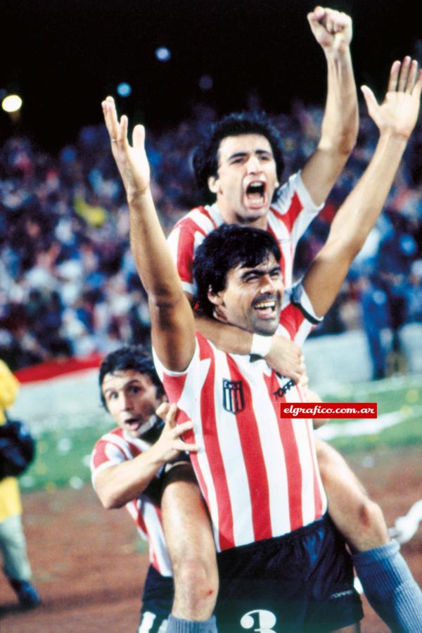 Tres días después del triunfo frente a Velez Brown vuelve a marcar frente a Talleres , (de penal, el otro gol fue de Gottardi) para que Estudiantes se consagre campeón.