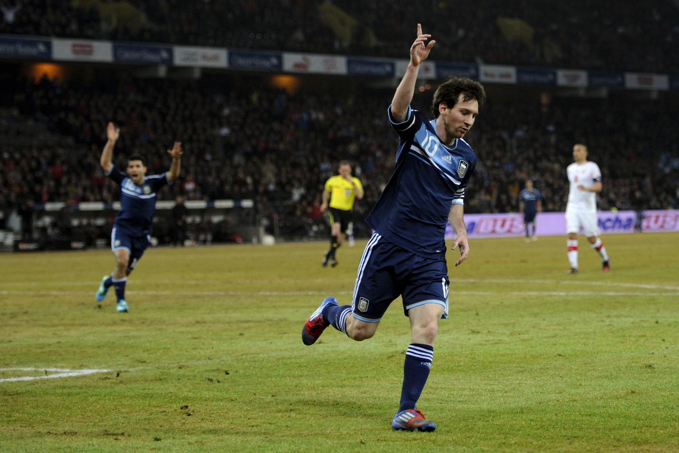 Imagen Messi anotó el 29/2/2012 ante Suiza su primer triplete con Argentina.
