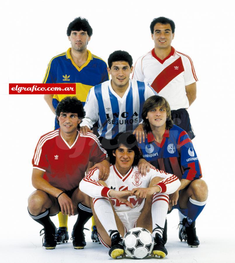 Producción de tapa de El Gráfico, 1990. Junto a Juan Simón (Boca), Tiburcio Serrizuela (River), Juan José Meza (Racing), Jorge Rinaldi (San Lorenzo) y Teté Quiroz (Huracán).