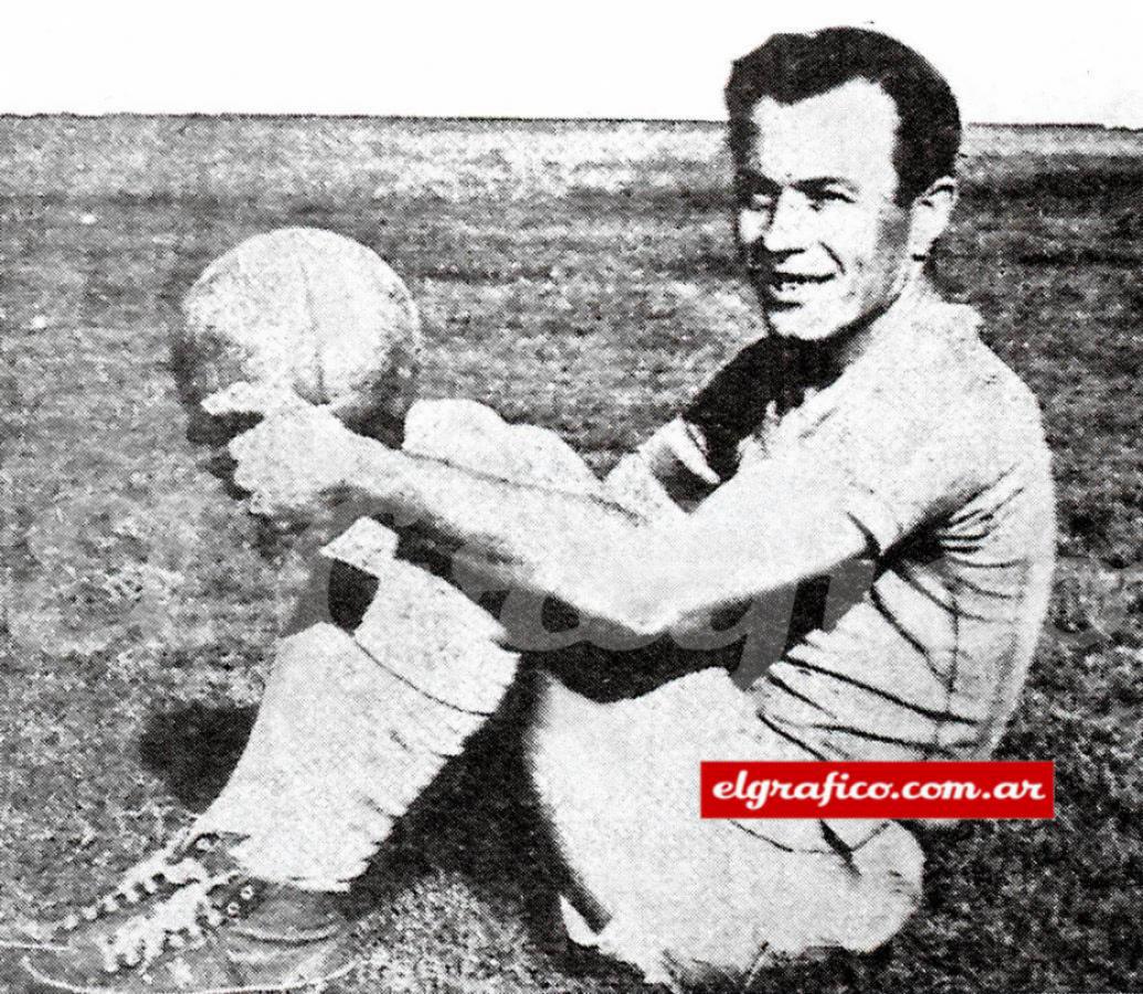 Imagen Jugó en Rosario Central entre 1950 y 1955.