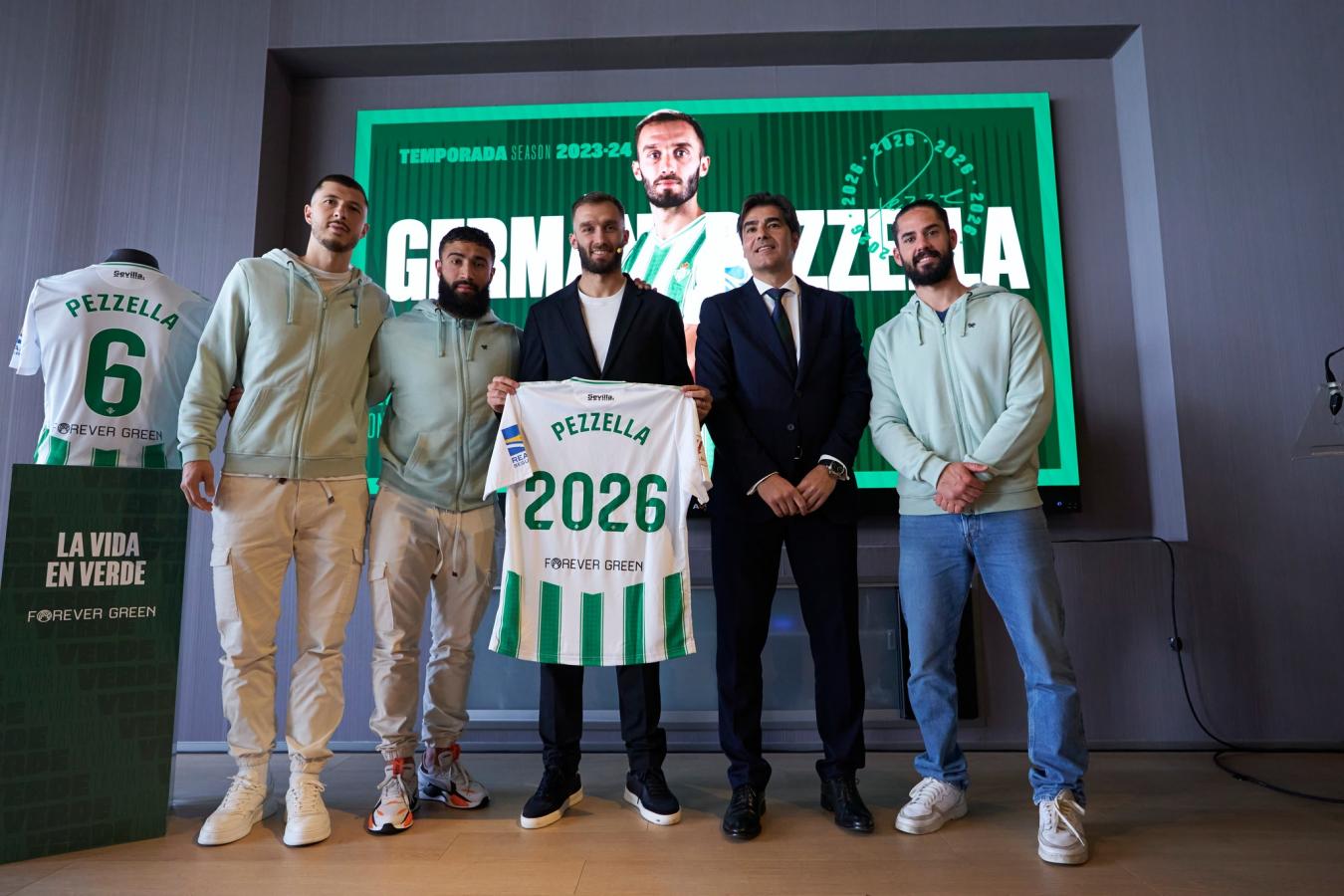 Imagen Germán Pezzella renovó su contrato con Betis hace poco hasta 2026 pero se bajó la cláusula.