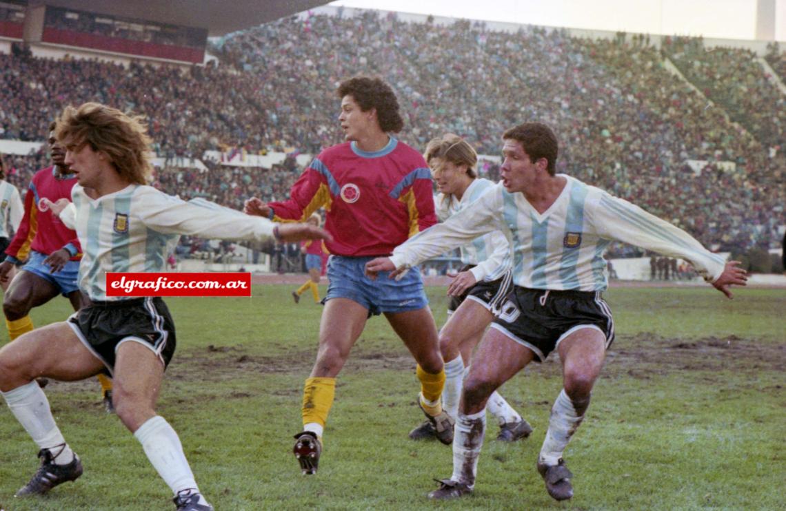 Imagen GOL SIMEONE A COLOMBIA 6