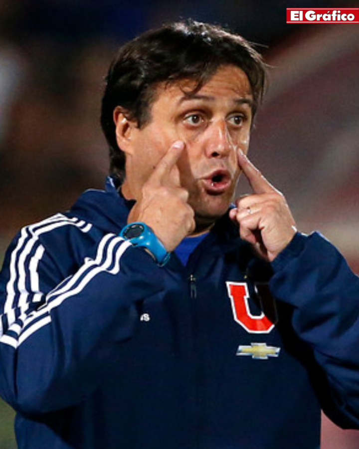 Imagen Hoyos también fue entrenador de Universidad de Chile.