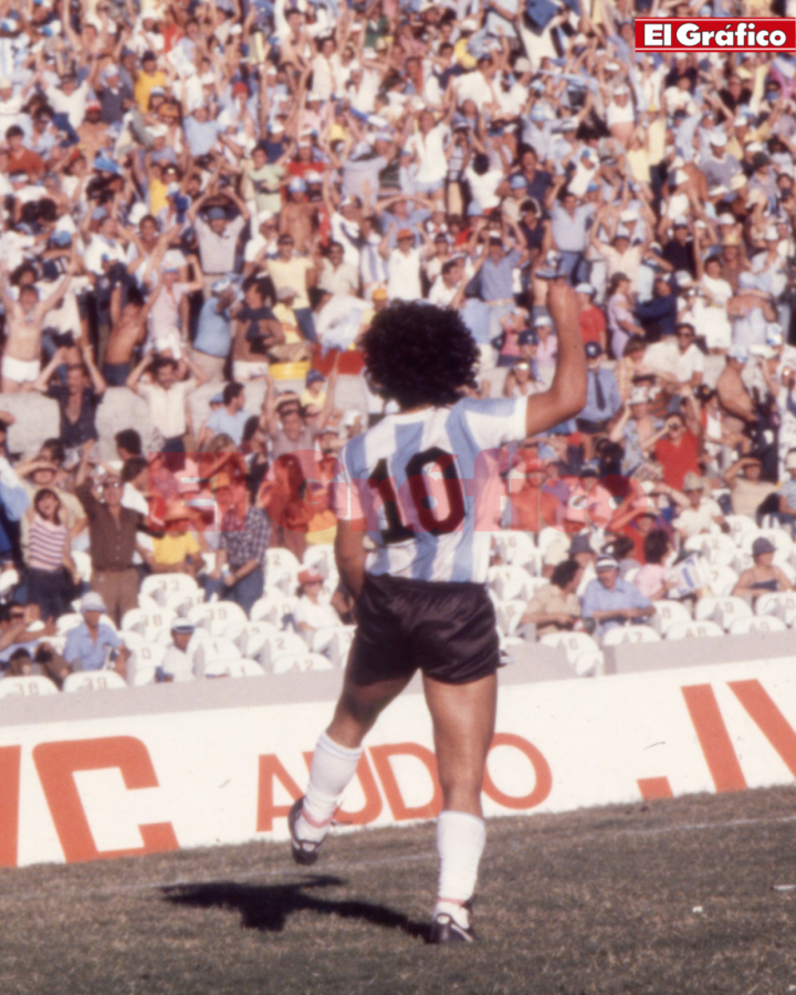 Imagen "Pelusa" festejando su golazo ante Brasil