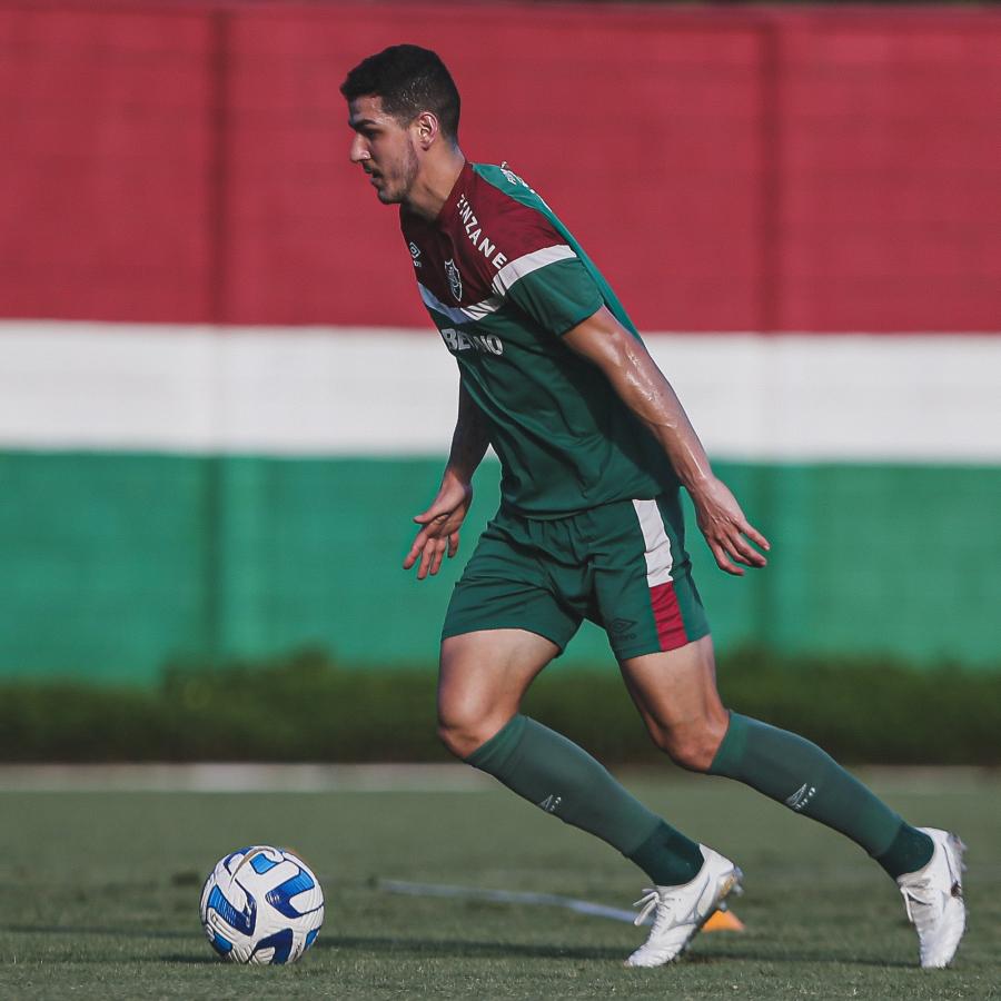 Imagen El capitán Nino podrá decir presente el 4 de noviembre pero llegará sin rodaje. Foto: @FluminenseFC
