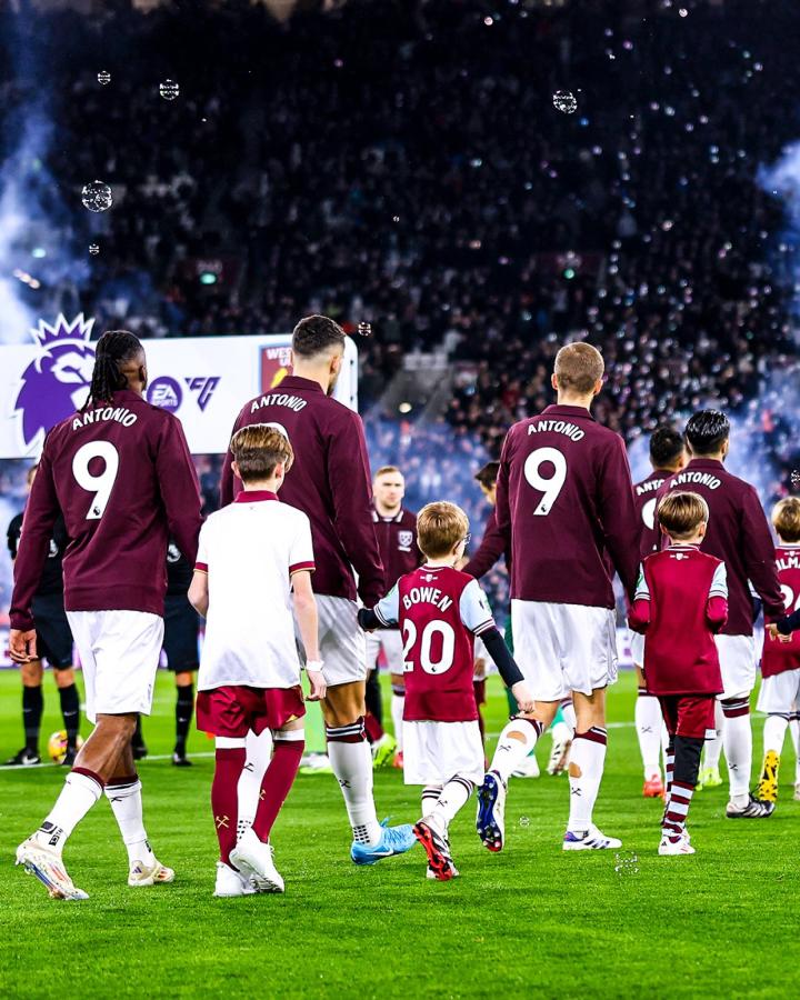 Imagen West Ham homenajeó a Antonio durante su recuperación.