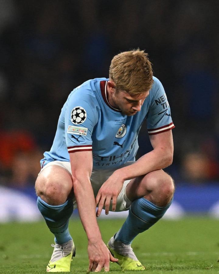 Imagen De Bruyne reveló que fue un shock enterarse de que no seguirá en Manchester City.