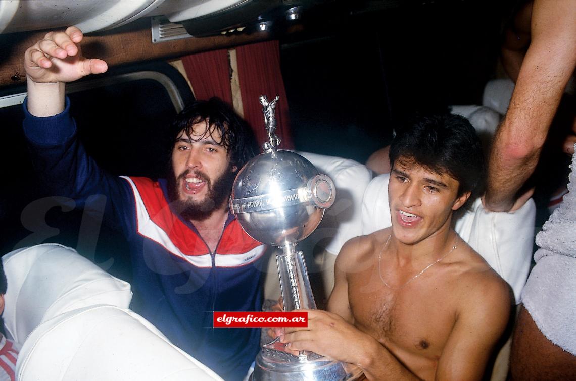 Imagen Con Borghi hicieron historia con Argentinos, ganando dos torneos locales y la Copa Libertadores.