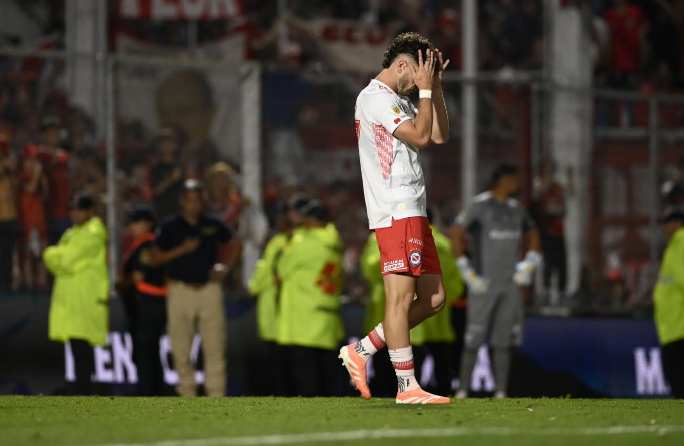 Imagen La caída de Argentinos perjudicó a River y a otros equipos con miras a las Copas.