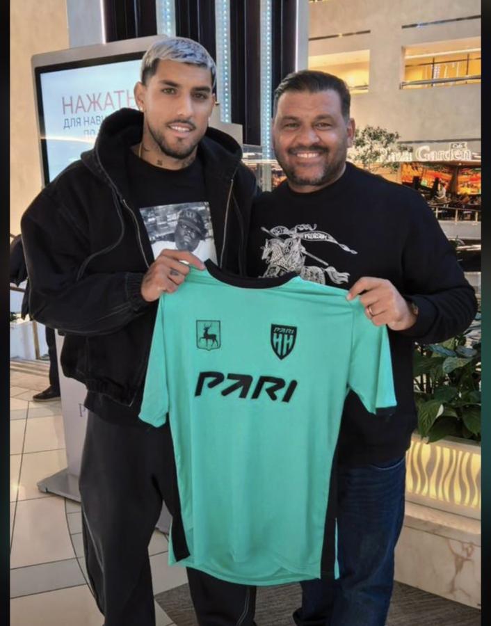 Imagen Balboa, con la camiseta de su nuevo equipo ruso.