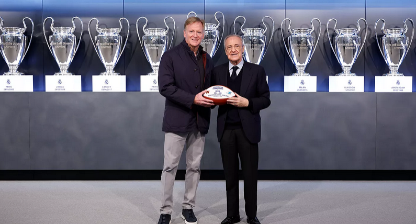 Imagen Roger Goodell, comisionado de la NFL, con Florentino Pérez, presidente de Real Madrid. (Foto: Víctor Carretero)