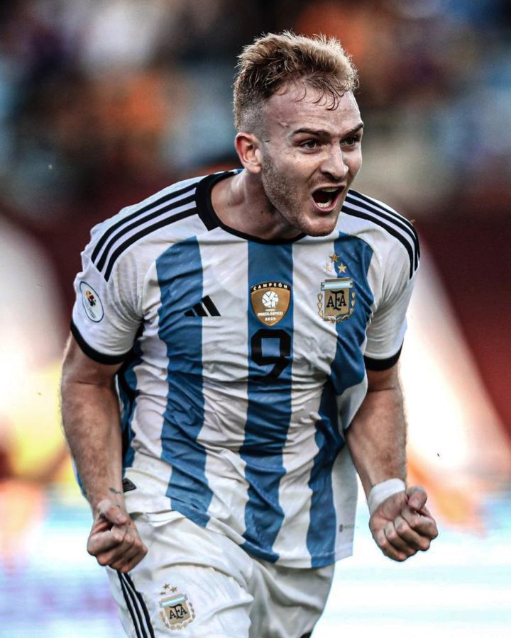 Imagen Luciano Gondou es el centrodelantero que quiere River para 2026.