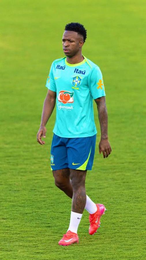 Imagen Vinicius y un entrenamiento diferenciado antes de Argentina.