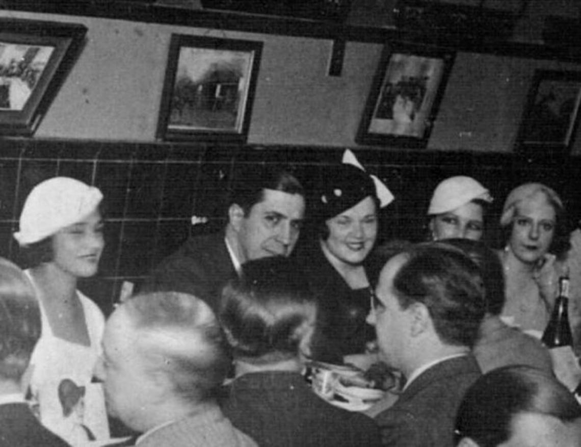 Imagen Mercedes Simone, Carlos Gardel, Azucena Maizani, Libertad Lamarque y Dorita Davis. (1933)