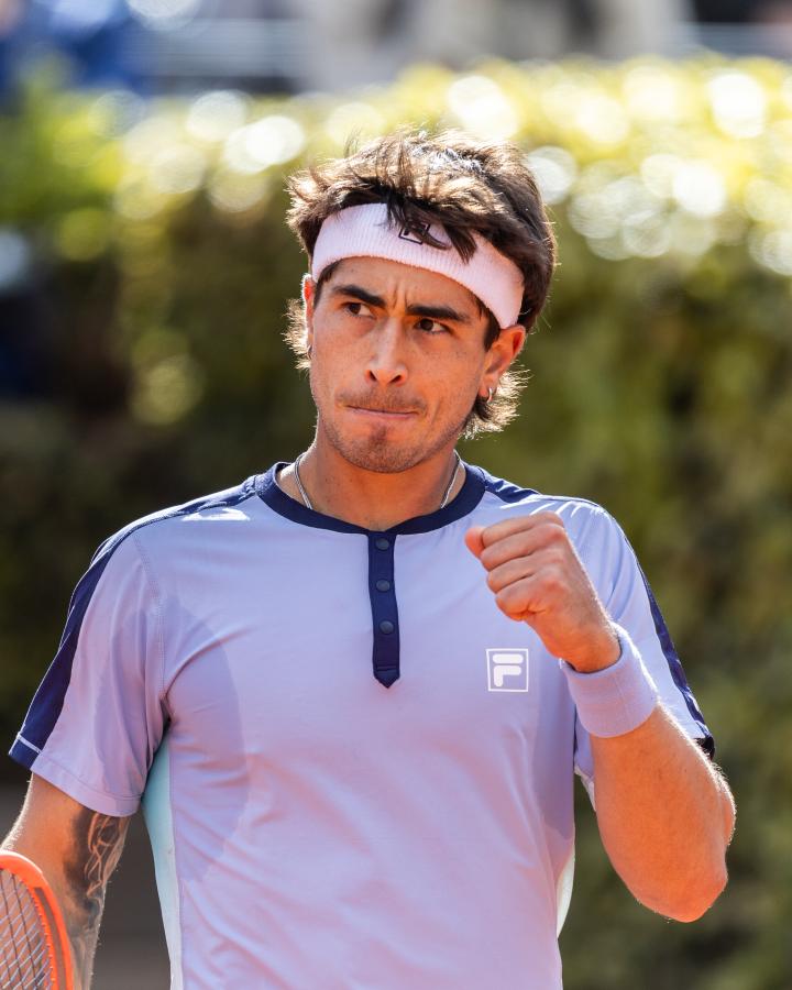 Imagen Francisco Comesaña venció a Juan Estévez por 6-1, 4-6 y 6-2.