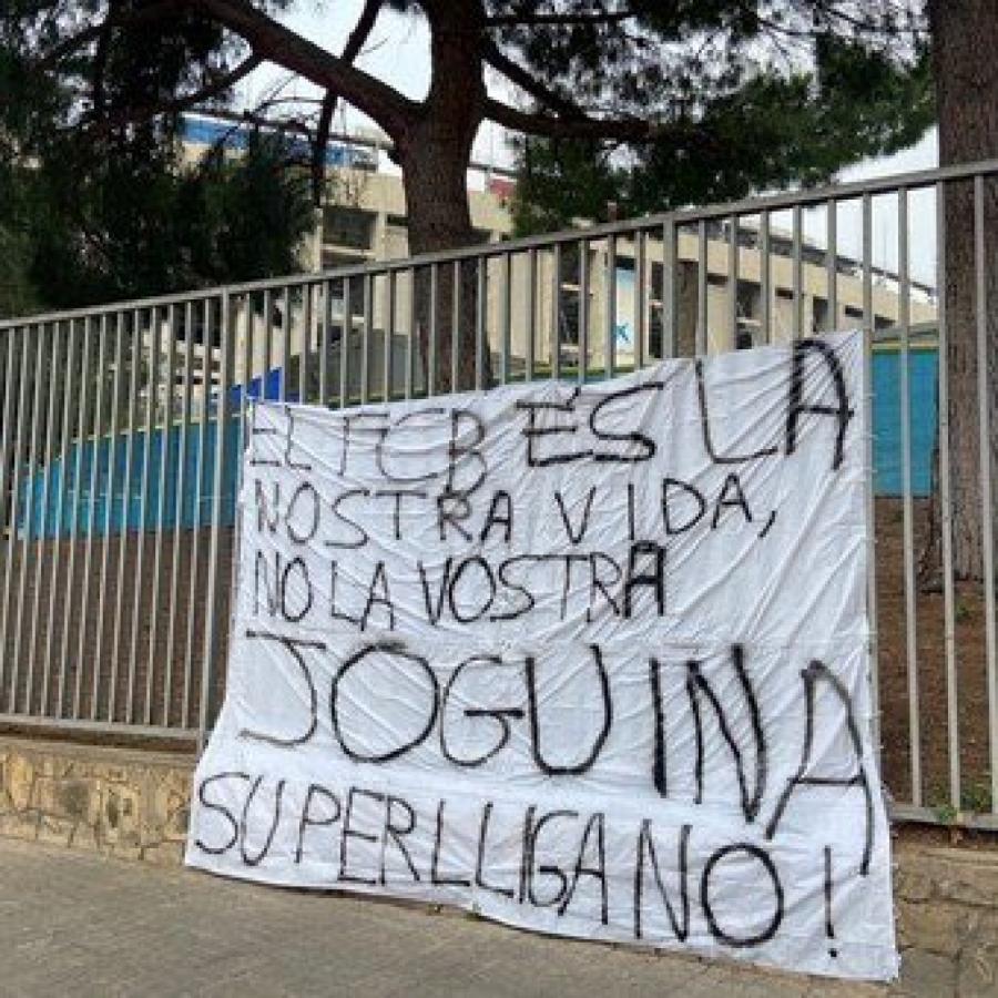 Imagen “El Barcelona es nuestra vida, no vuestro juguete. ¡Superliga no!”