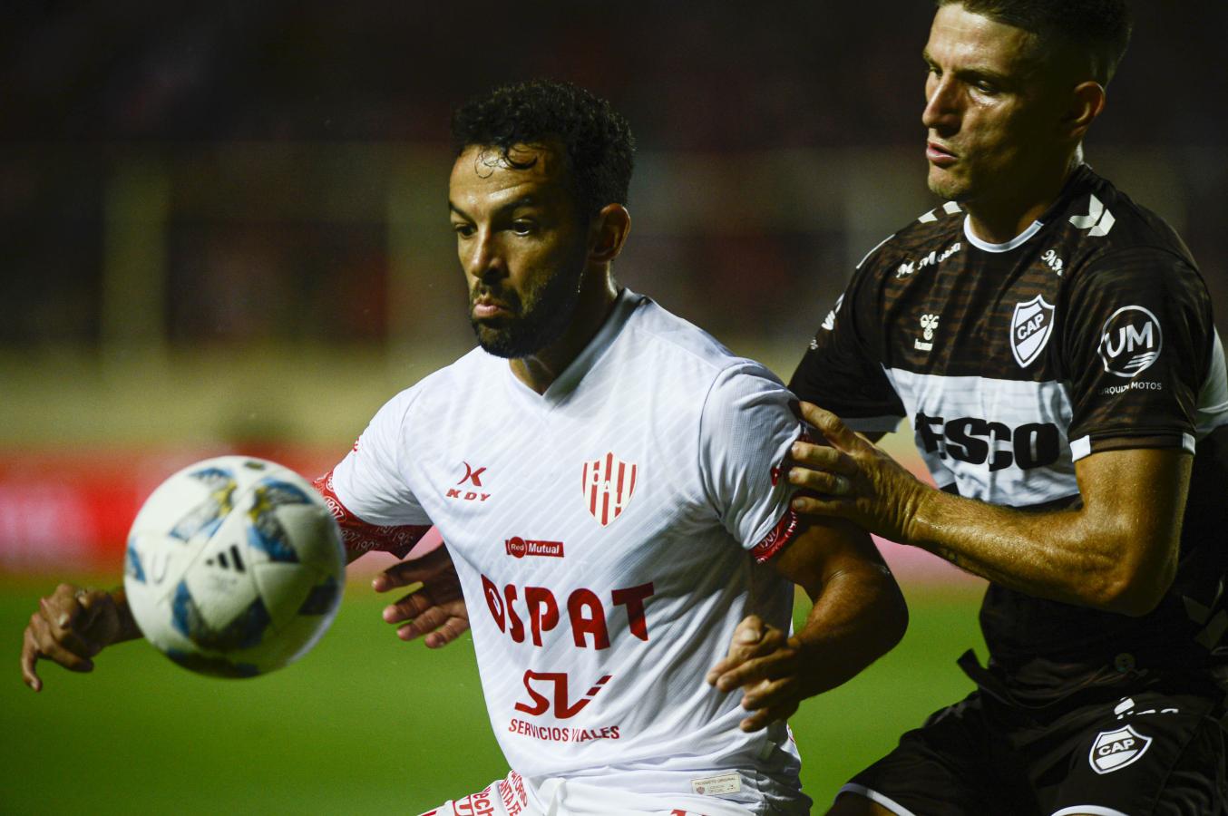 Unión y Platense igualaron sin goles en Santa Fe | El Gráfico