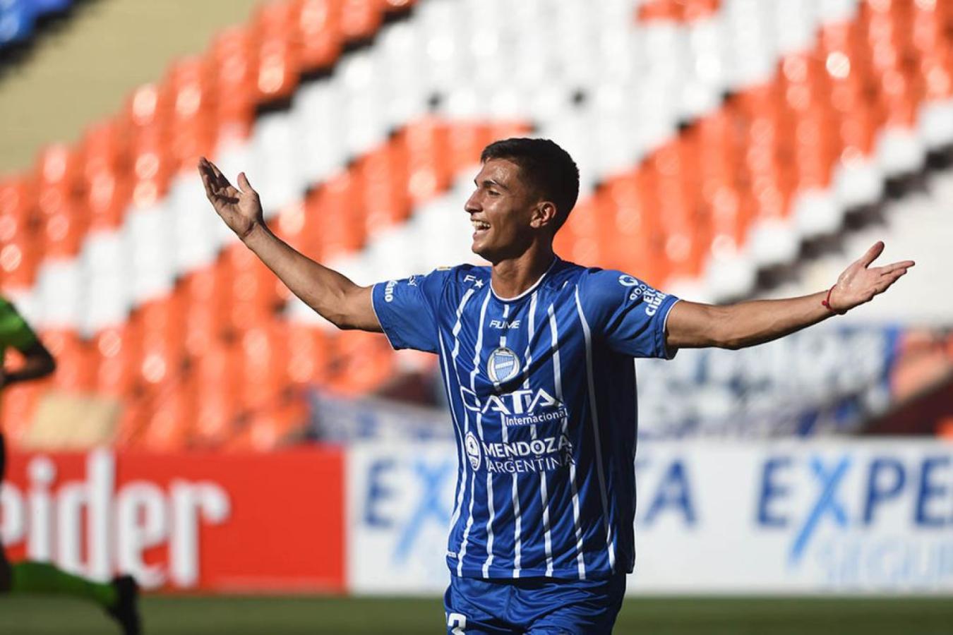 Imagen Bullaude, de 22 años, brilló en Godoy Cruz y luego emigró a Países Bajos.
