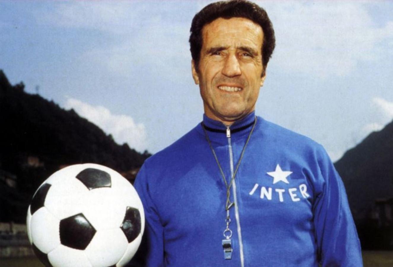 Imagen Helenio Herrera fue uno de los dos entrenadores argentinos que ganaron la Champions League. Lo hizo dos veces en Inter de Milán.