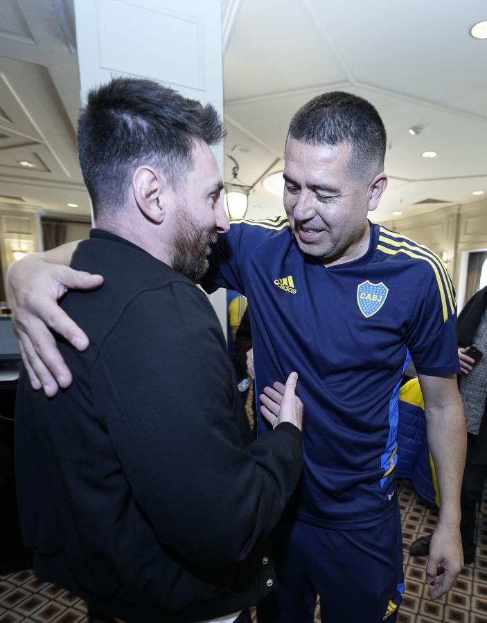 Imagen Messi y Riquelme
