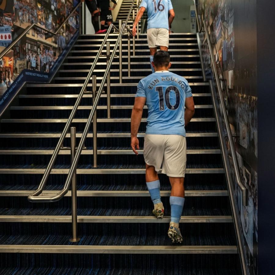 Imagen El Kun ya se despidió del City. Su futuro está en Barcelona.