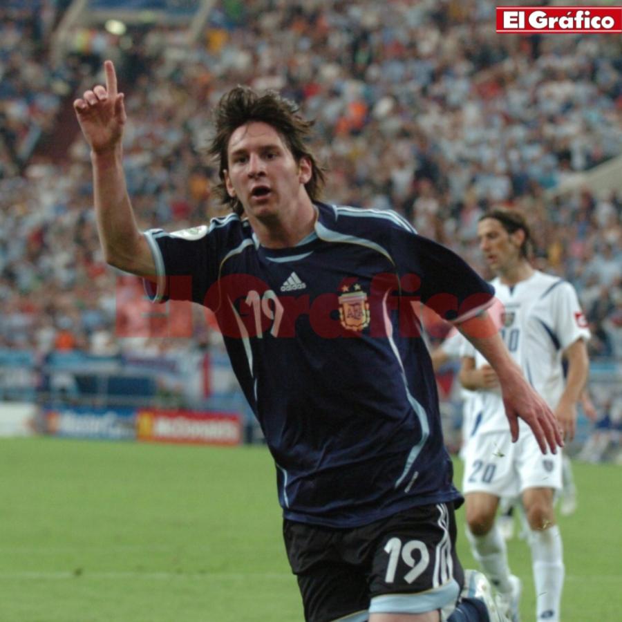 Imagen El festejo de su primer gol mundialista