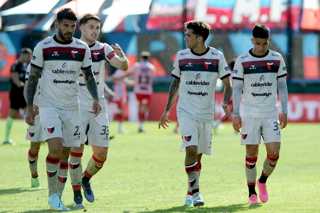 Imagen Colón cayó contra Arsenal y quedó en descenso directo.