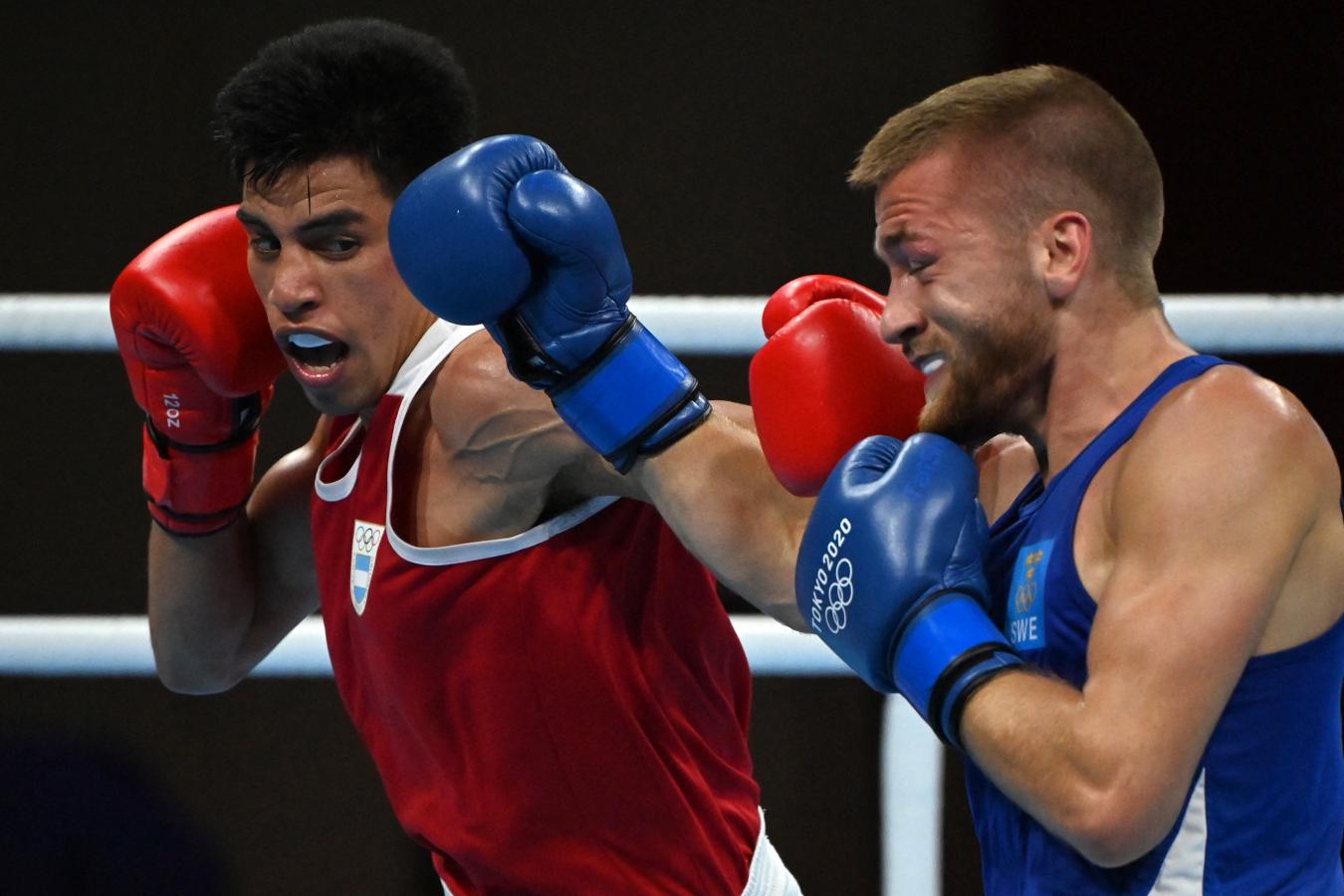 Francisco Veron Se Metio En Octavos En Boxeo El Grafico