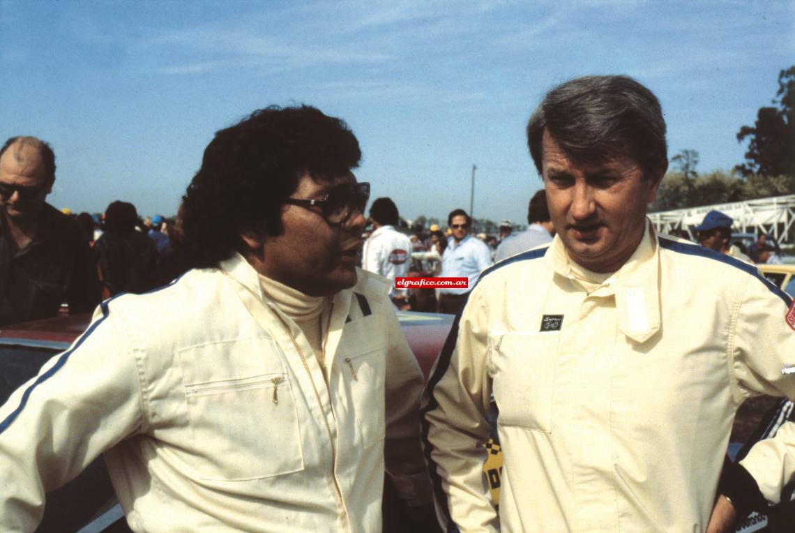 Imagen Con Lizeviche. Domingo 26 de octubre, 1980. El piloto le prestó un buzo antiflama y lo que comenzó como una fiesta, terminó en un drama de sangre. Ambos murieron en el acto.