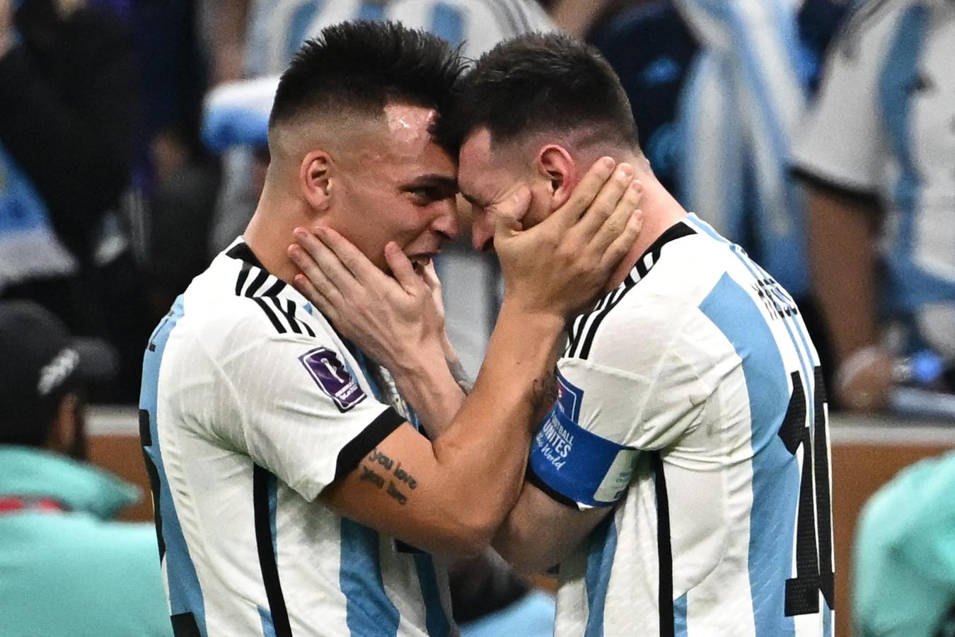 Imagen "Teníamos el sueño de ver a Leo ganar la Copa", confesó Lautaro. Foto: AFP