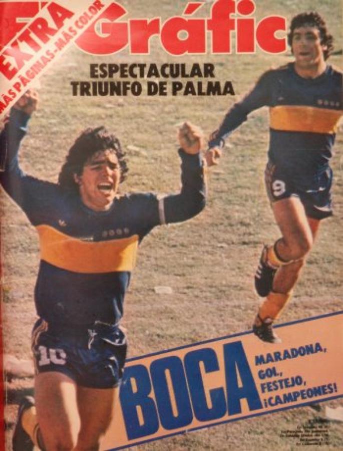 Imagen Tapa de El Gráfico del 18 de agosto de 1981. Maradona y Brindisi celebran la conquista del Metropolitano de 1981.