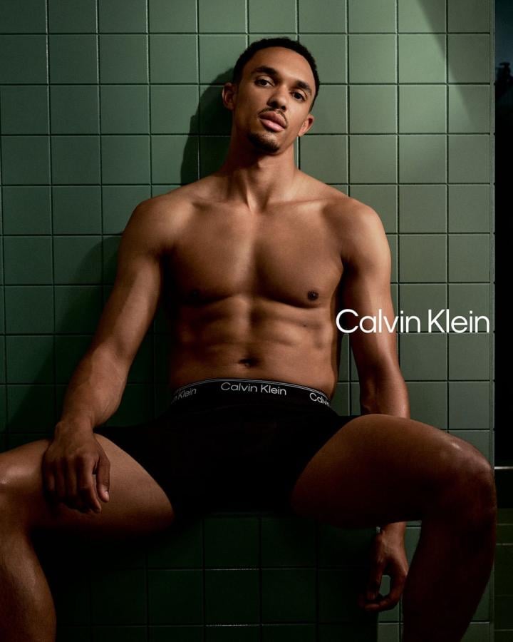 Imagen Las sugerentes fotos del defensor inglés para Calvin Klein