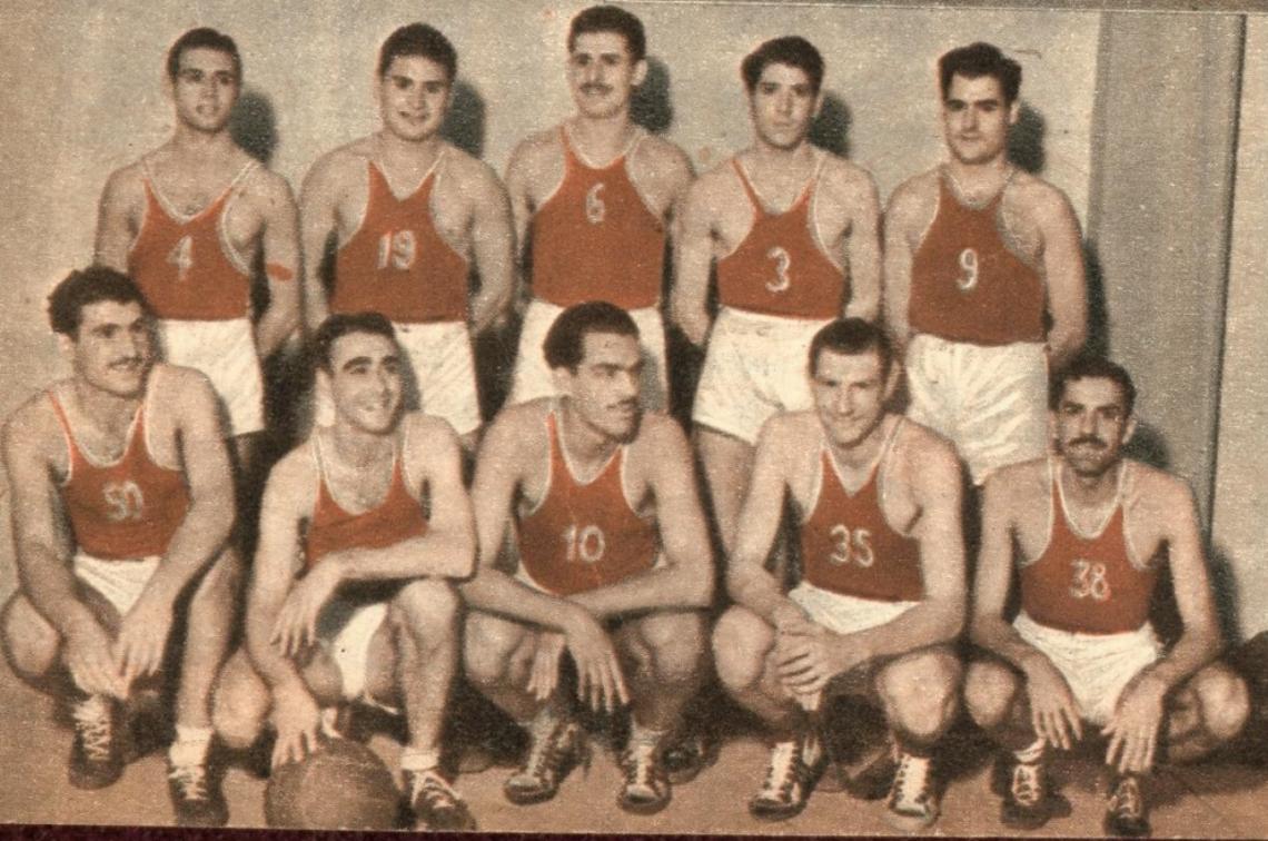 Team de Independiente. Parados: C. Viglietti, P. Yacononte, N. Sampietro, R. Ferrer y J. Fernández. Agachados: L. Papini, N. Mozo, J. Alonso, J. Gazso y H. Pistarini.