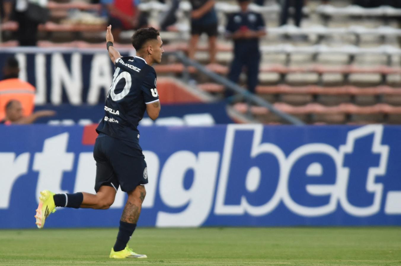 Independiente Rivadavia hace historia: un debut directo al podio de la ...