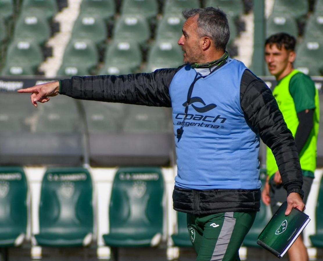 Imagen Pablo Lavallén reemplazó a Israel Damonte como DT de Sarmiento.