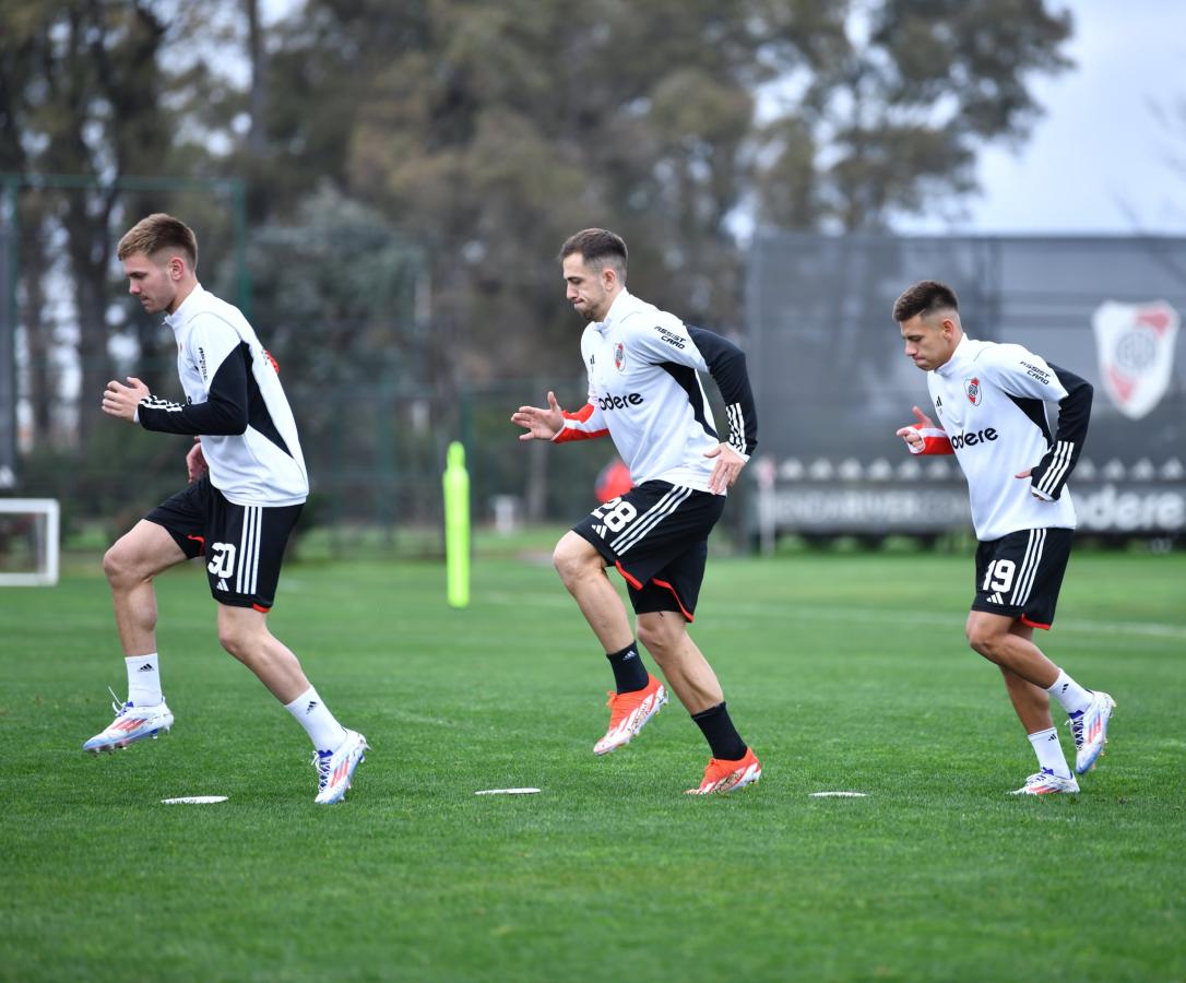Imagen Felipe Peña Biafore, durante el entrenamiento de este miércoles en River.