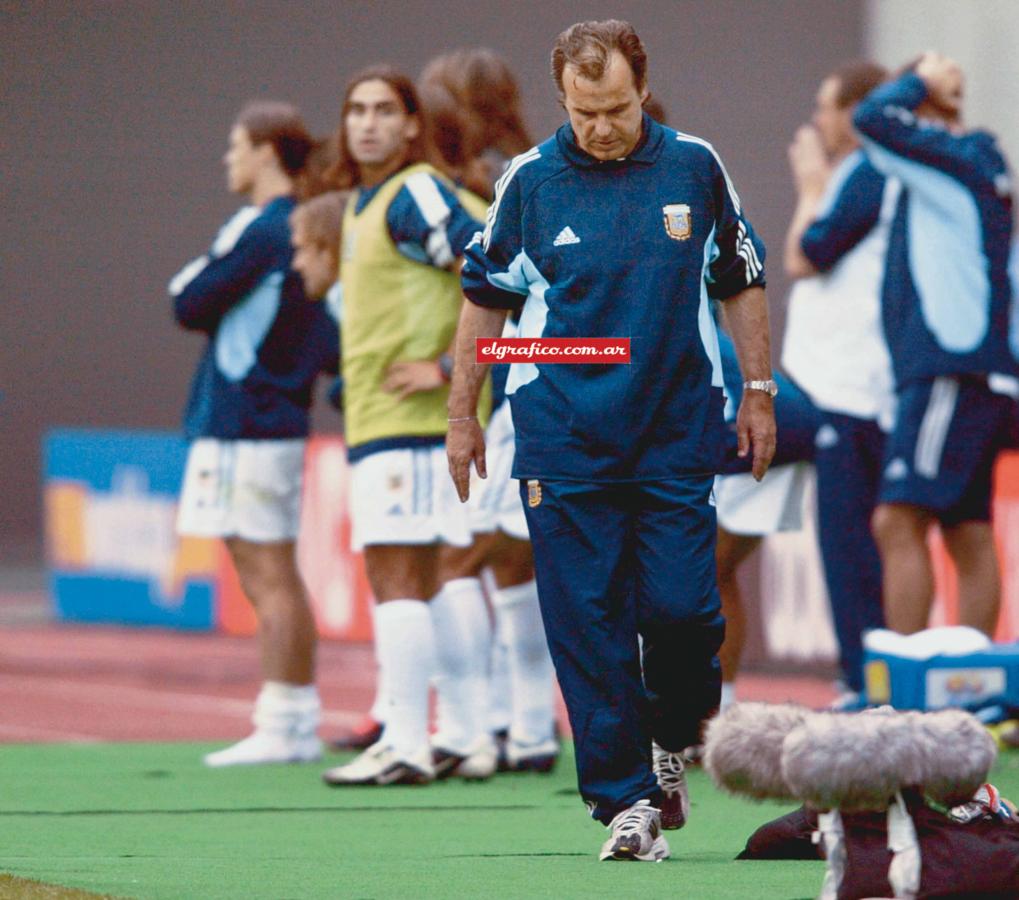 Mundial 2002 Nos Ahogamos En La Orilla El Grafico