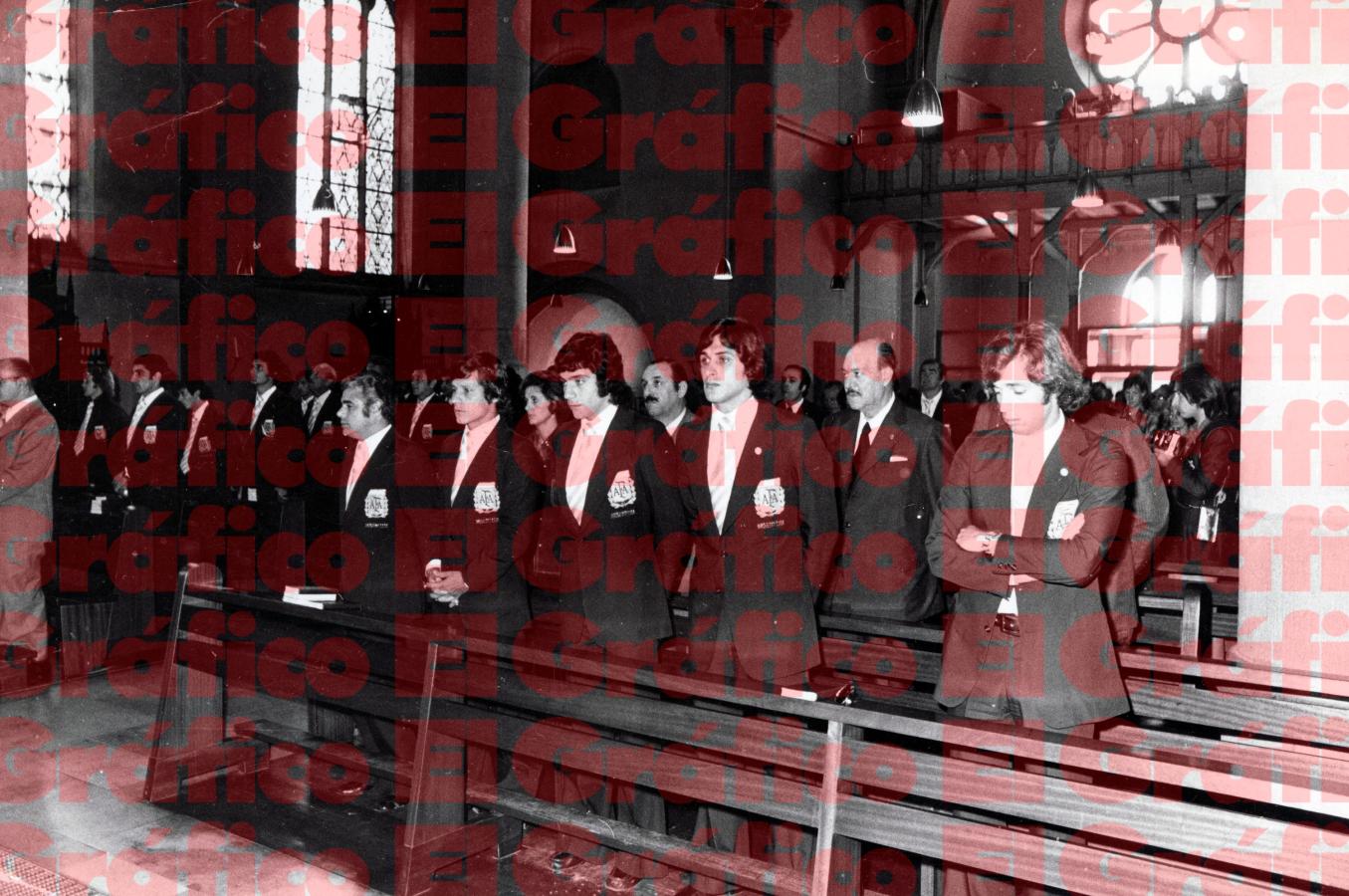 Imagen El plantel de Argentina participó de una misa en homenaje a Juan Domingo Perón