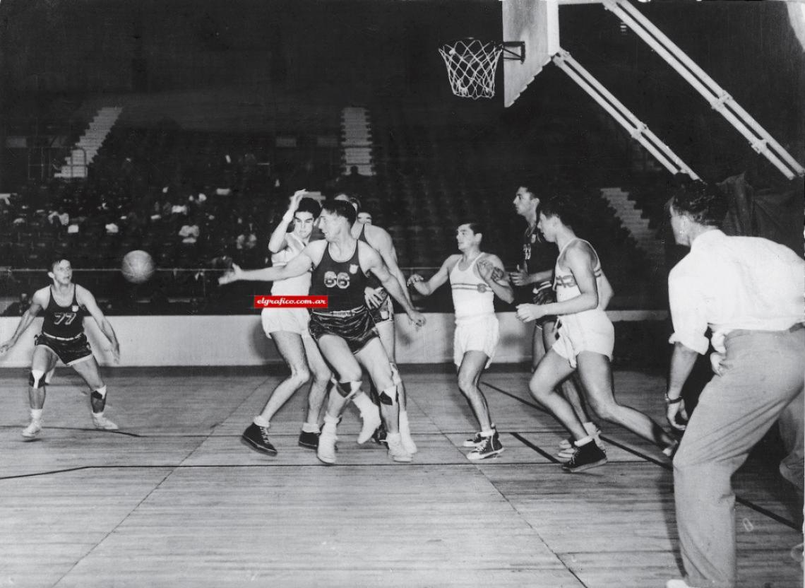 Imagen Londres 1948: “El mejor partido de mi vida” dice Furlong. Triunfal derrota por un doble (59-57) contra Estados Unidos.