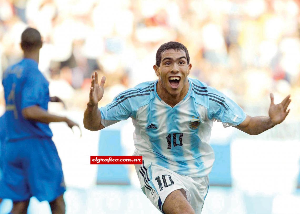 Imagen Volvió a su nivel de 2003 y se cansó de gritar. Tévez fue la gran figura del torneo.