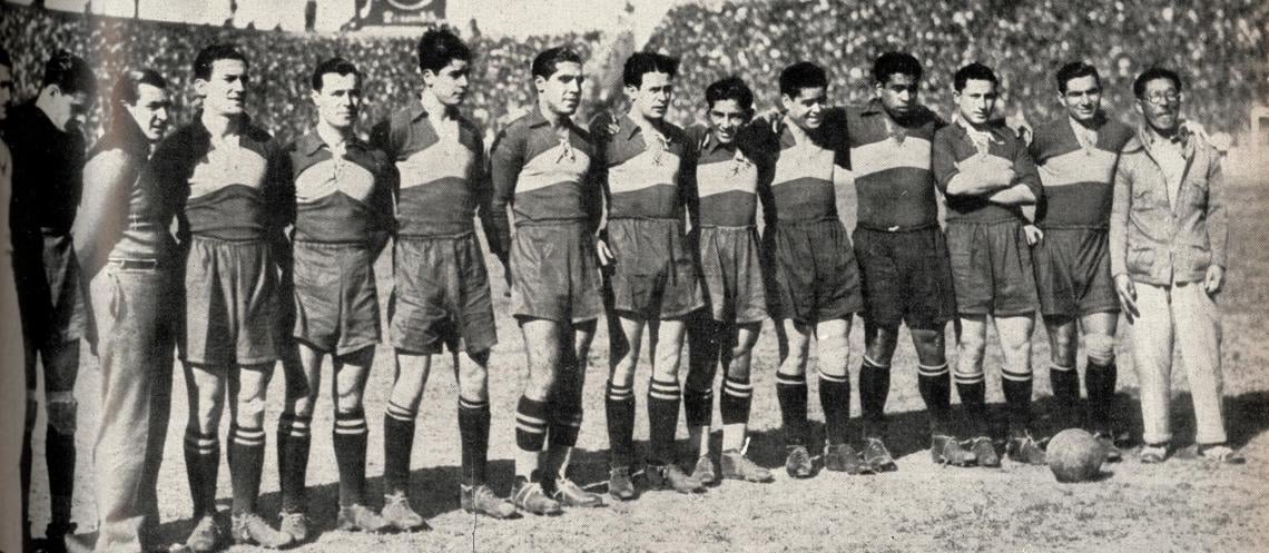 Imagen Cuadro de Boca Juniors, que se impuso por un goal a cero a River Plate. Dominados por excesiva nerviosidad, los clásicos rivales no pudieron realizar un juego lúcido.