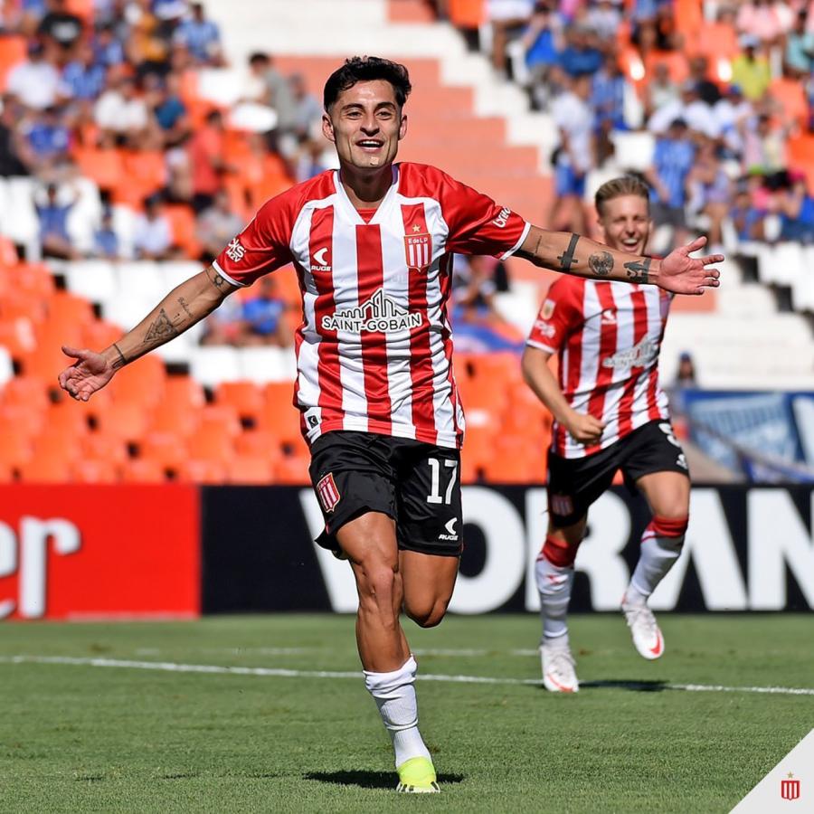 Imagen Javier Altamirano convirtió su primer gol en Estudiantes. Foto: Prensa Estudiantes