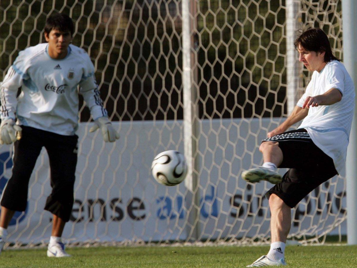 Imagen Ustari y Messi en un entrenamiento de Alemania 2006.